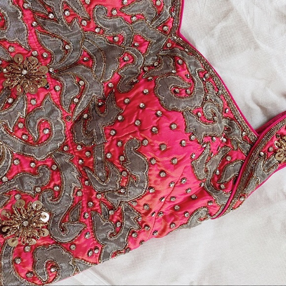 Stunning Lehenga, Jewelry & Accessories - Picture 6 of 15